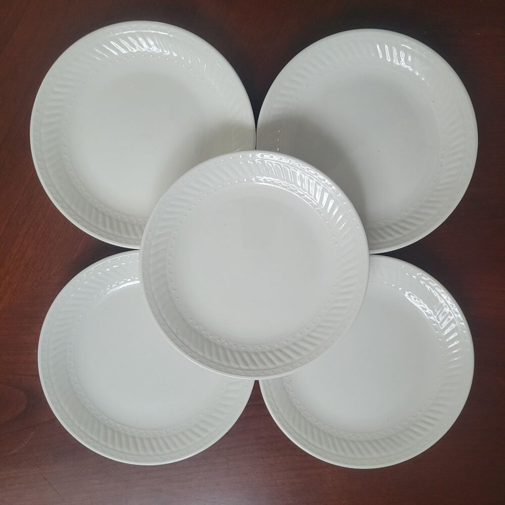 Set Of 5 Gibson Everyday White 7" Plates With Embossed Design